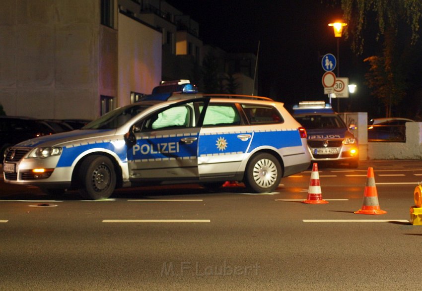 VU Polizeiauto Krad Koeln Poll Siegburgerstr P27.JPG